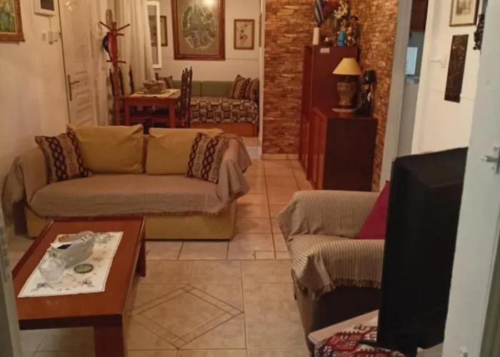 Το Σπίτι Της Δήμητρας