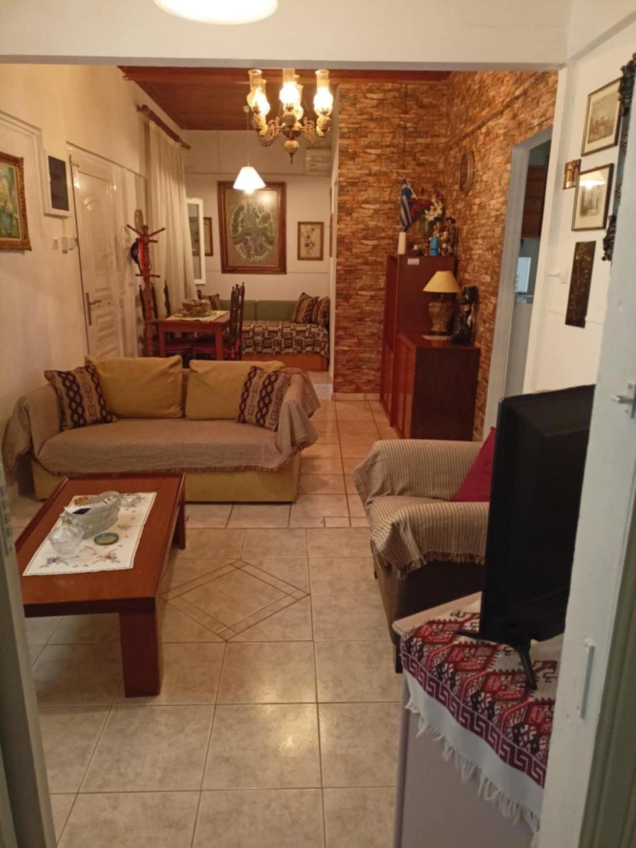 το σπίτι της δήμητρας * Platamonas